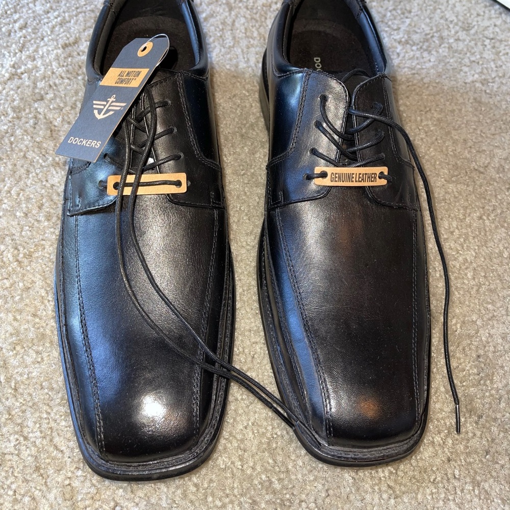 Dockers Men’s dress shoe